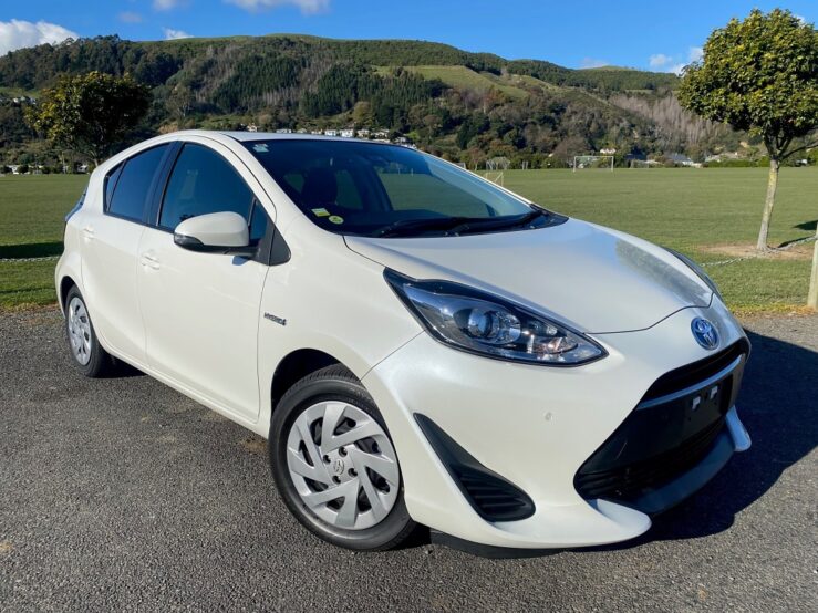 2019 Toyota Aqua New Zealand front and side view.