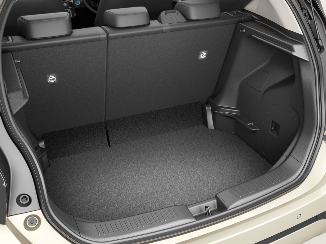 2018 Toyota Aqua New Zealand cargo space. 