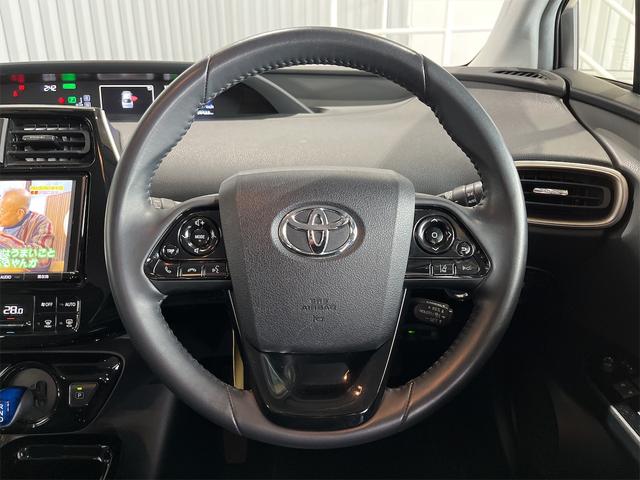 2018 Toyota Prius steering wheel. 