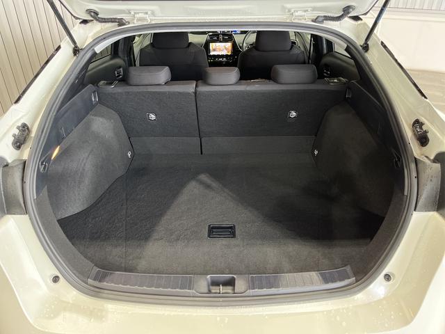 2018 Toyota Prius cargo space