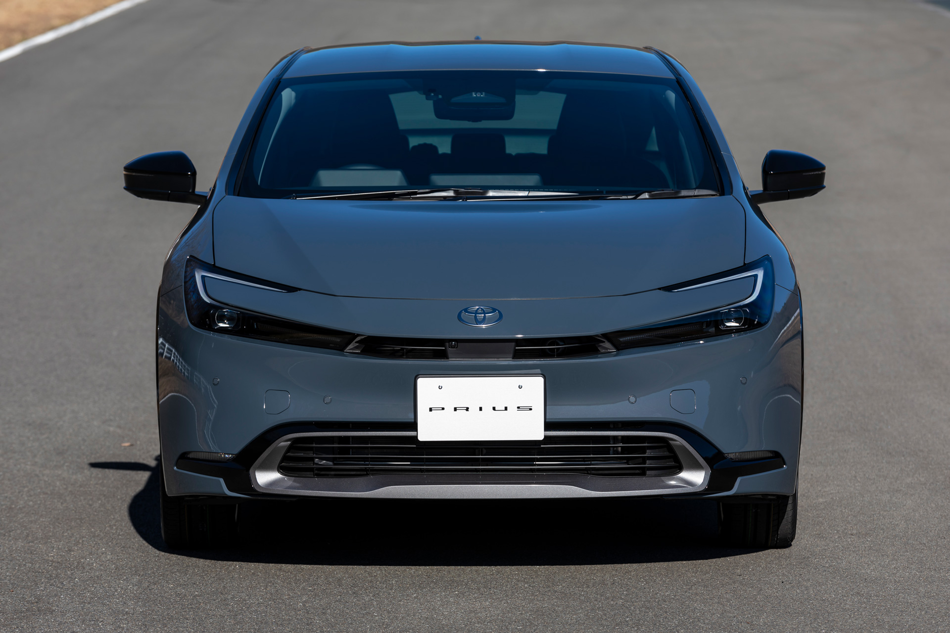 2022 Toyota Prius front View.