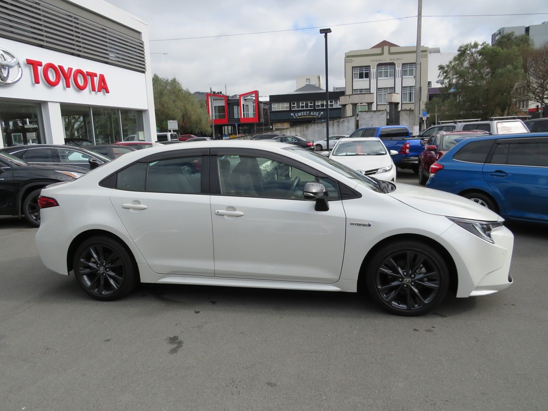 2021 Toyota Corolla side profile