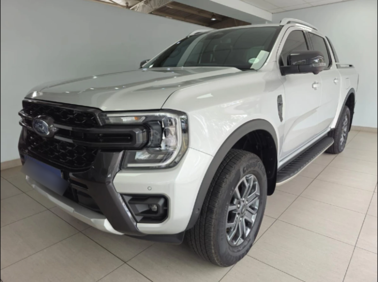 2024 Ford Ranger front and side view