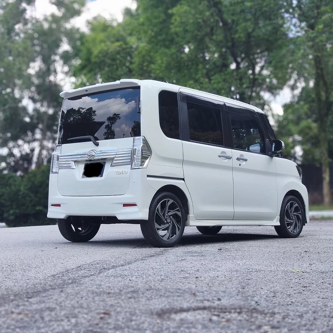 2024 Daihatsu Tanto