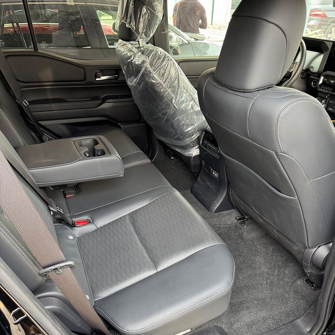 Prado J250