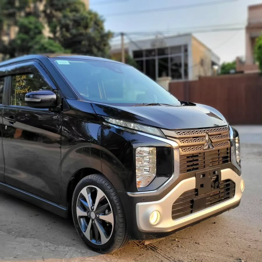 Mitsubishi eK Space