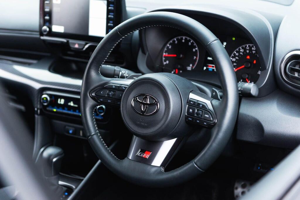 Toyota Yaris XP210